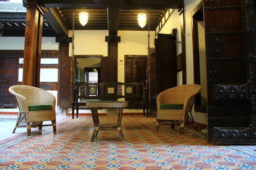 Bed and Breakfast Deewanji Ni Haveli Ахмедабад Екстер'єр фото